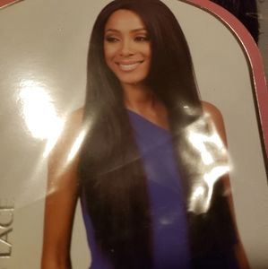 Sold on mercsLacefront human hair blend bobbi boss